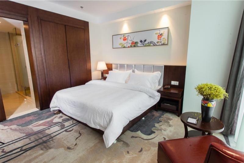 Metropolo Changsha Wuyi Square Экстерьер фото